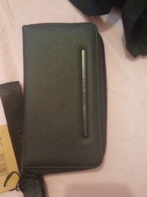 Steve Madden black wallet