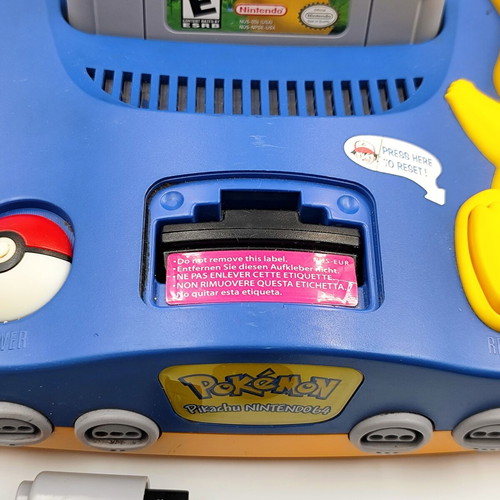 Nintendo 64 Pokémon Pikachu Edition like new with Hey You Pikachu and accessories