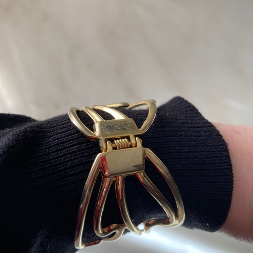 Bracelet cuff new in soft gold color