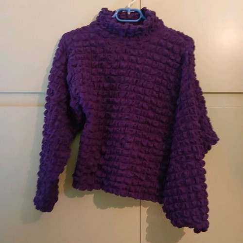 Zara blouse dark purple asymmetric with honeycomb pattern refurbished, medium