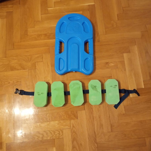 Beach toys like new set with Nerf Super Soaker and inflatable shark