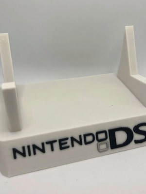 Nintendo DSi stand with logo