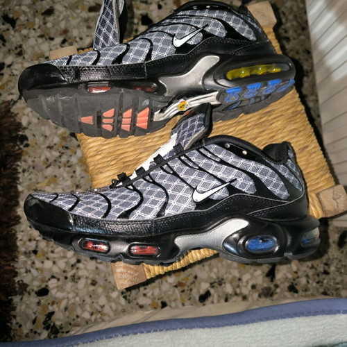 Nike Air Max Plus Tn Tuned Saint Denis 93 used, size 44, black sneakers