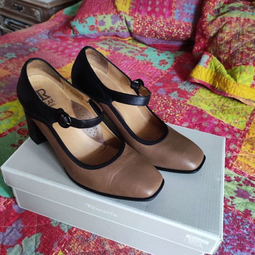 Tamaris leather shoes pumps like new, size 37, black-brown