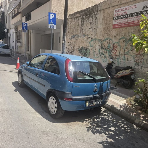 Opel Corsa 2001 like new, manual, petrol, blue