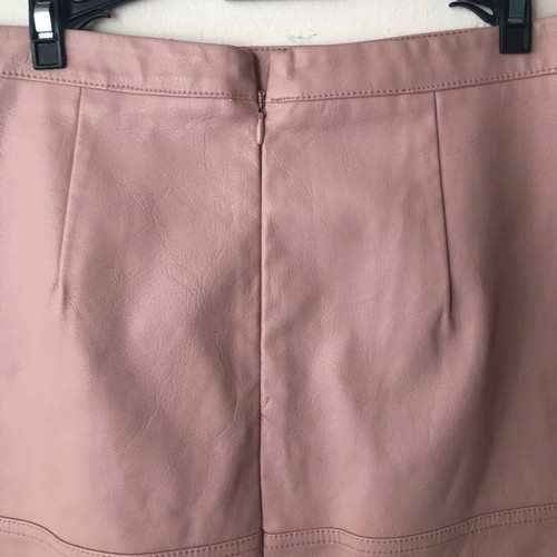 Mini skirt dusty pink polyurethane New Look new size 40