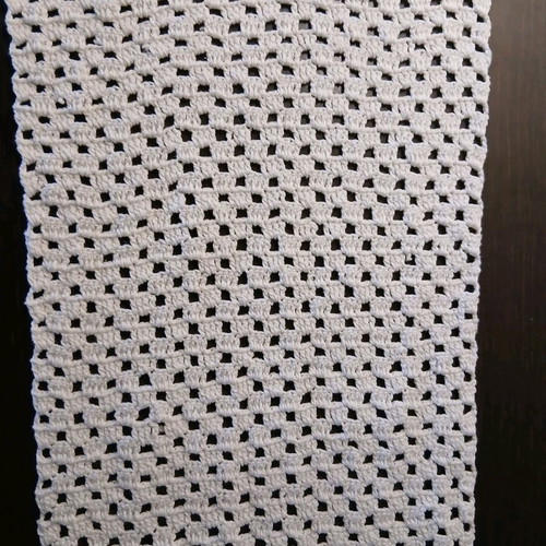 Handmade knitted table runner like new, white 100×23