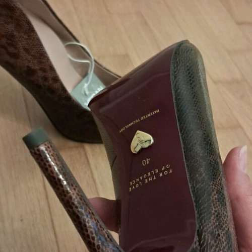 Tamaris leopard print pumps new size 40