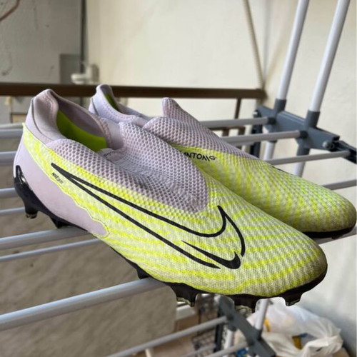 Nike Phantom GX football shoes size 44 like new