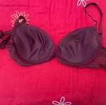 Bra 85 C like new, red
