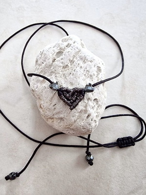 Tiny Hearts necklace new with macrame heart in black and hematite