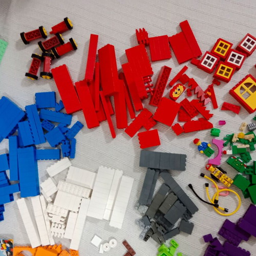 Lego used, about 1000 pieces with idea booklets