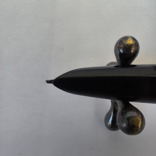 Parker 51 pen used with stainless steel cap and black resin body