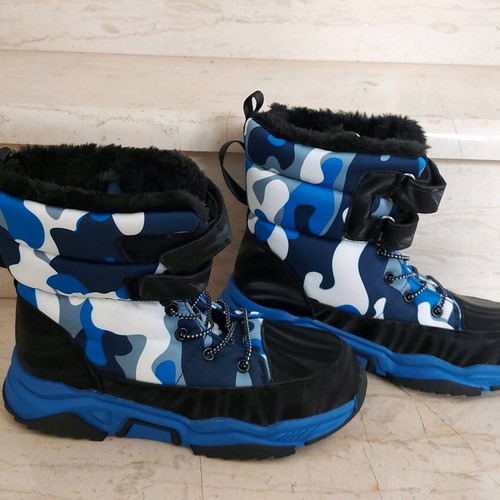 Waterproof boots new, size 36, black and blue