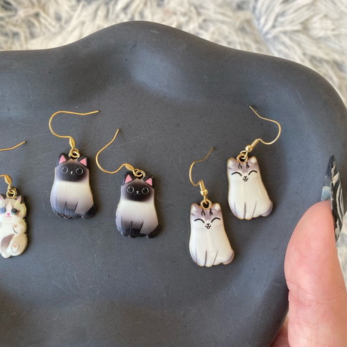 Cat earrings new, pack of 3 pairs multicolored and gold-tone
