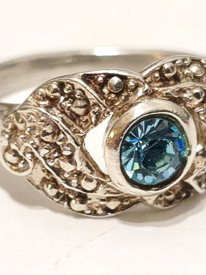 Antique Silver 925 Ring used Handmade with Topaz