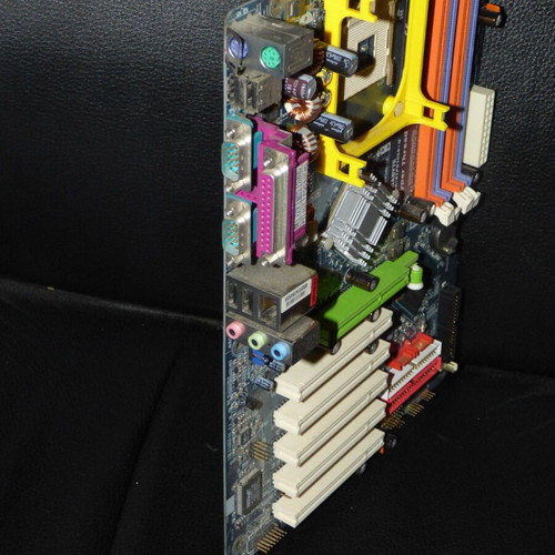 Motherboard Gigabyte GA-8IPE1000-G used