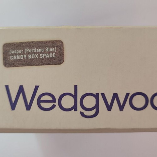 Vintage Wedgwood Jasperware "Spade" trinket box Portland Blue new