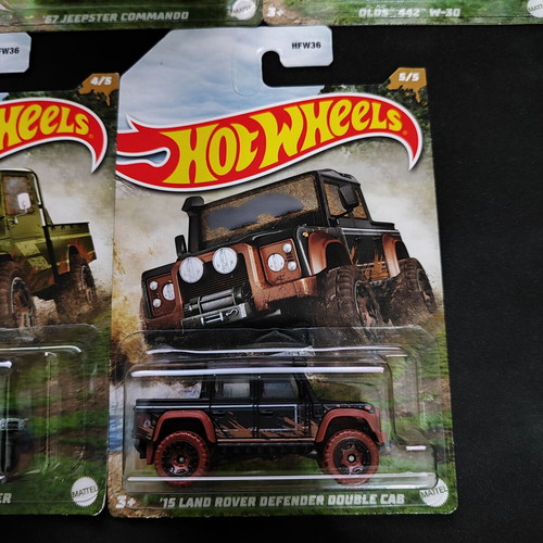 Hot Wheels Mud Runners Series 2022 complete set new