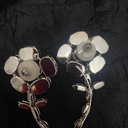 Statement flower earrings new with rhinestones