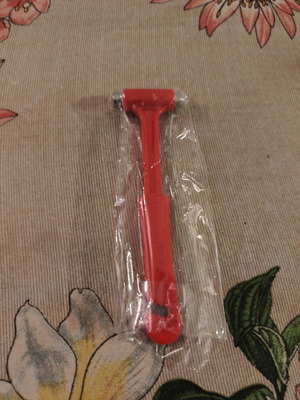 Emergency Hammer and Seatbelt Cutter new