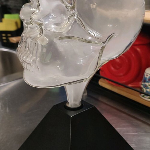Decorative lamp skull like new, interactive with color effects