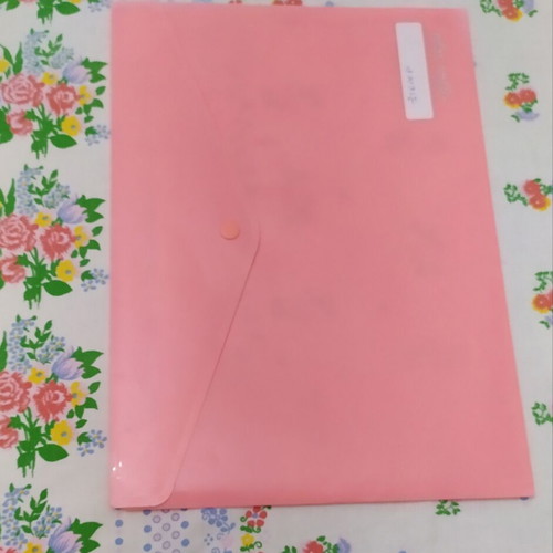 Nylon button folders, pack of 6, like new