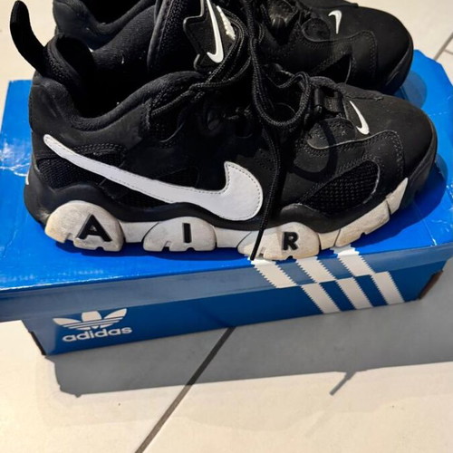 Nike Air athletic shoes used, size 38.5, black