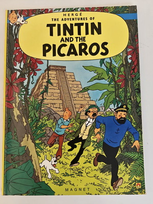 Tintin album like new, English edition from Methuen & Magnet 1980s