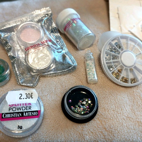 Nails art set like new with crystal clear stamper, plates and accessories