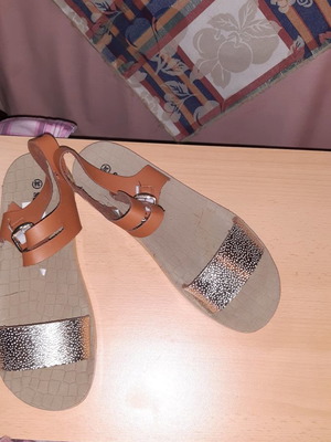 Flatform sandals size 38 new