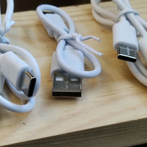 Σετ 3 λευκά καλώδια USB to USB Type C καινούργια