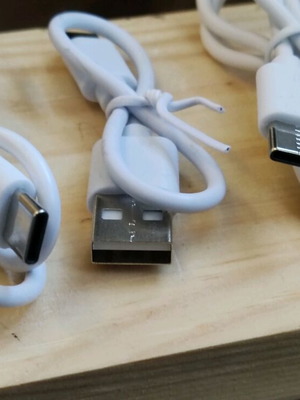 Σετ 3 λευκά καλώδια USB to USB Type C καινούργια