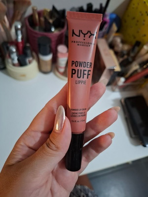 Lip gloss matte Nyx and pearly Sephora like new