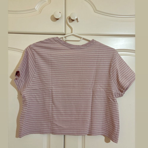 Lilac short striped t-shirt Stradivarius like new, size XS