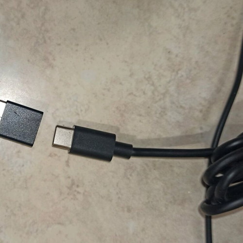 Creative Chat USB & Type C Wired Headset with Microphone like new