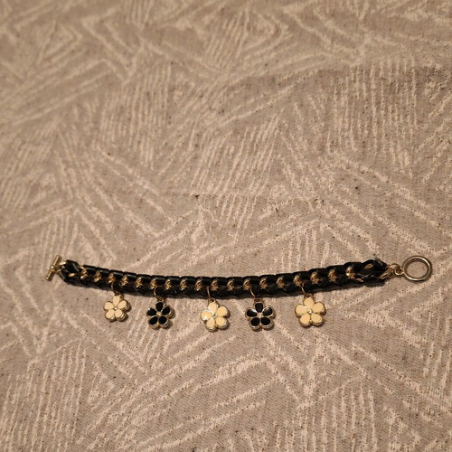 Handmade bracelet new with leather and dangling flowers