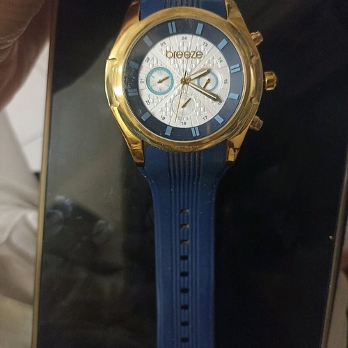 Breeze wristwatch like new unisex blue with Q&Q and Oozoo gift