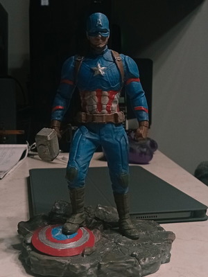 Captain America figure 20cm new