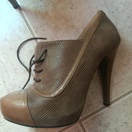 Plaid lace-up ankle boots like new, brown, size 37