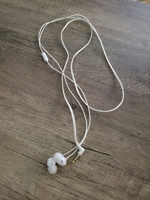Handsfree used in very good condition
