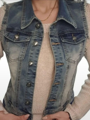 Jean vest like new, slim fit, blue, size S