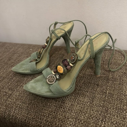 Les Tropeziennes sandals size 37 suede with beads used