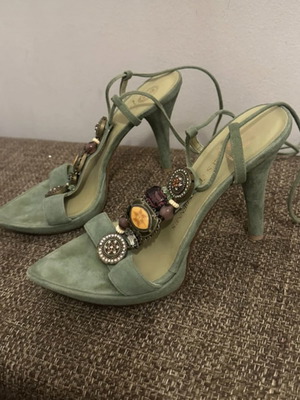 Les Tropeziennes sandals size 37 suede with beads used