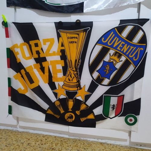 2 Juventus flags, old set