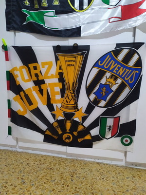 2 Juventus flags, old set