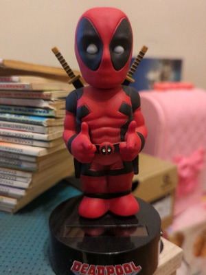 Deadpool NECA miniature like new