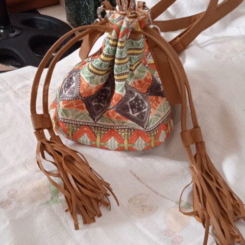 Shoulder bag fabric multicolor used with adjustable strap