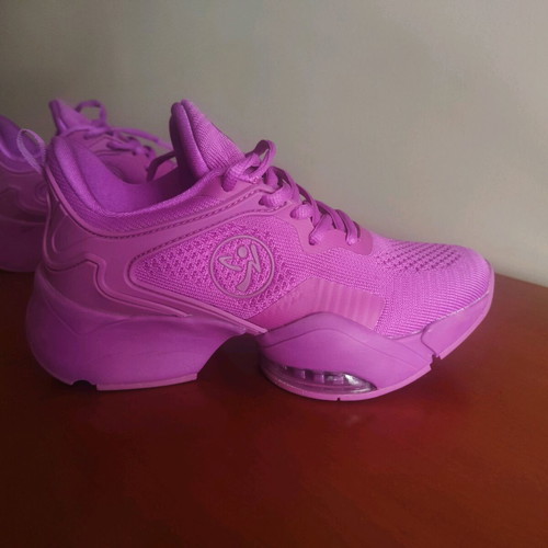 Zumba wear shoes new, size 37-37.5, purple