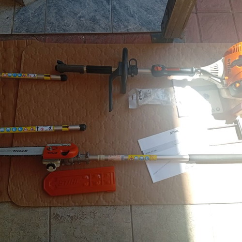 Stihl Kombi KM 90 R professional set like new with 3 attachments and accessories